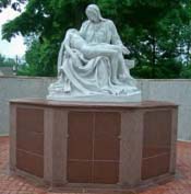 columbarium statue