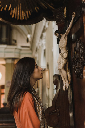 Woman and Jesus on the Cross